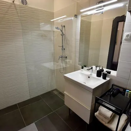 公寓 Spacious Luxury 2br In Downtown - Ora 布达佩斯
