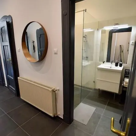 Spacious Luxury 2br In Downtown - Ora Apartamento *